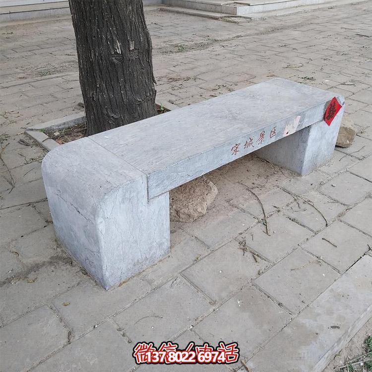 青石雕刻石凳，讓你盡情休閑