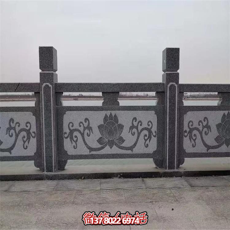 花崗巖護欄——完美結合精美雕刻與經典欄桿扶手，為寺廟景點帶來外觀華麗的裝飾
