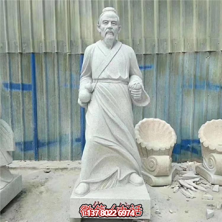 雅致古典大理石雕塑，點綴園林景觀