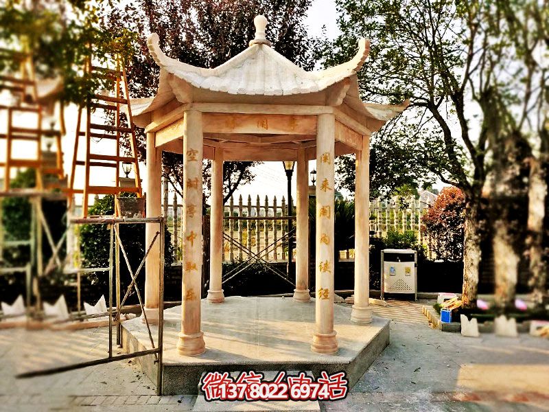 仿古涼亭，擺放在庭院里，欣賞美麗晚霞，營造休閑小區紅色氛圍