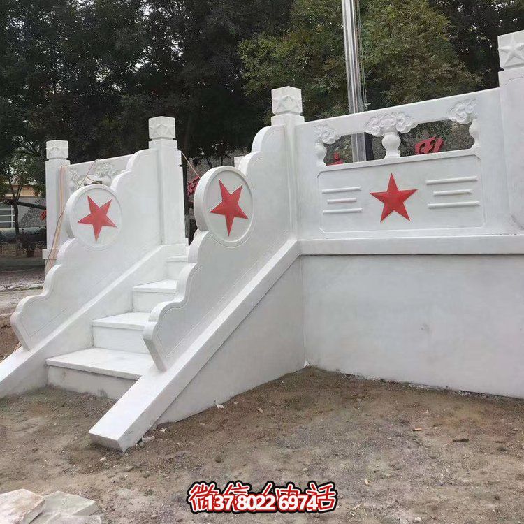 石欄桿護欄系統，為大理學校、政府及單位提供安全升旗臺