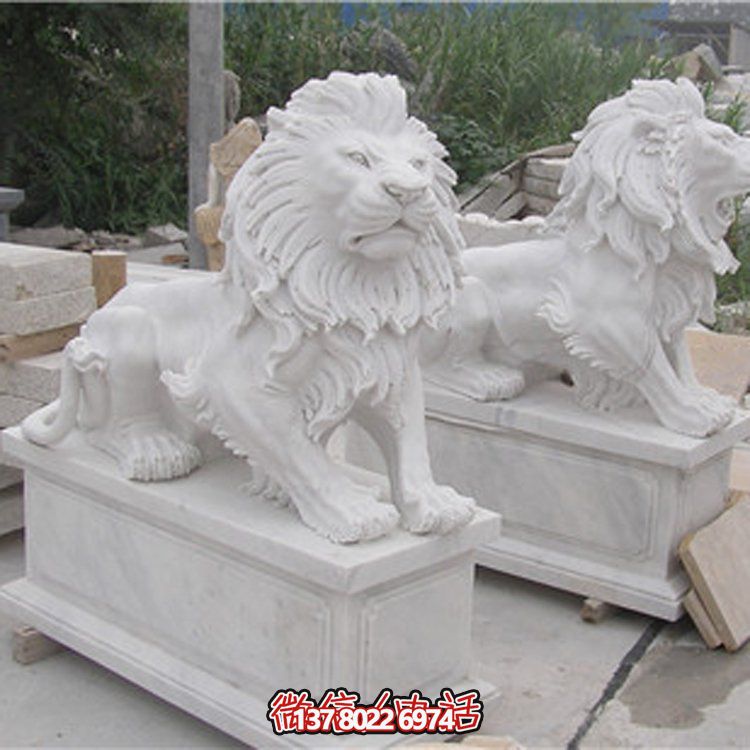 大理石獅子雕塑，點綴園林景觀