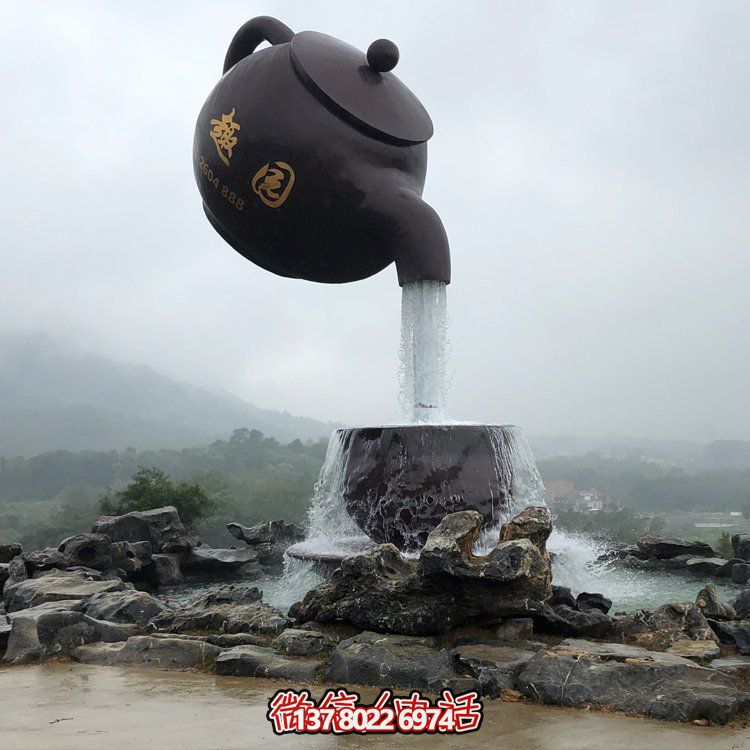 這款創(chuàng)意玻璃鋼懸空流水?dāng)[件，是一款非常適合大型園林景區(qū)及戶外空間裝飾的藝術(shù)品