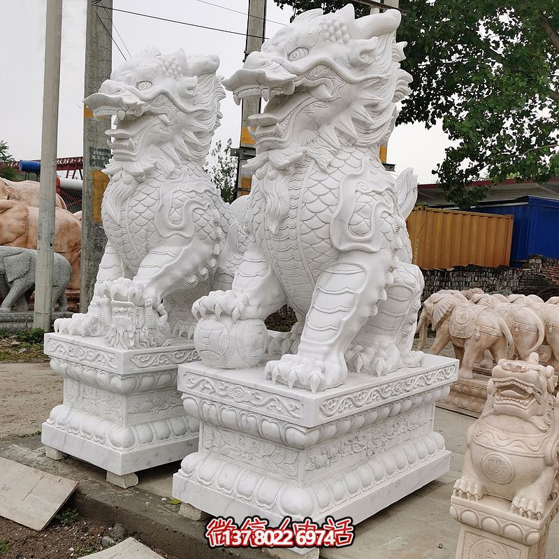 古典漢白玉大型麒麟景觀雕塑，點綴庭院、別墅神秘氣息